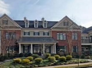 45 S Passaic Ave, Chatham, NJ 07928