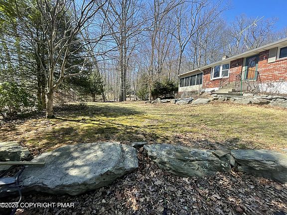 4th image of 2319 Beartown Rd