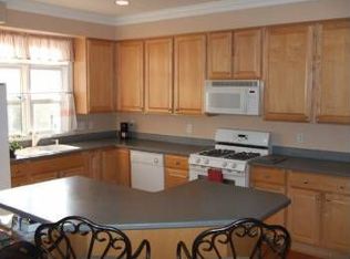 201 Stable Rd, Carrboro, NC 27510