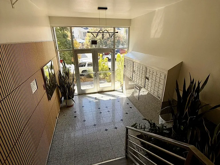 Berendo Apartments — Photo 14