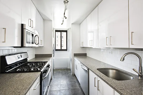 Rented by Stribling | media 9