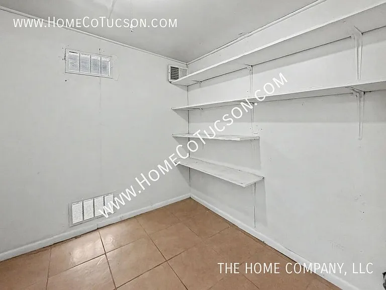 4938 S Highland Dr — Photo 17