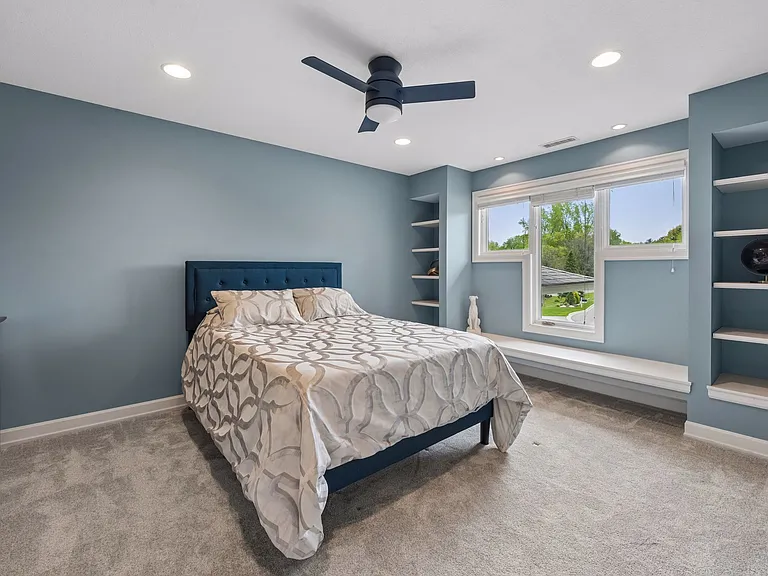 2063 Austrian Pine Ln — Photo 21