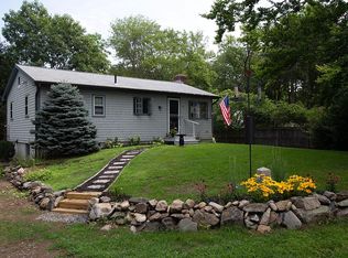 23 Robin Ln, Hampton, NH 03842