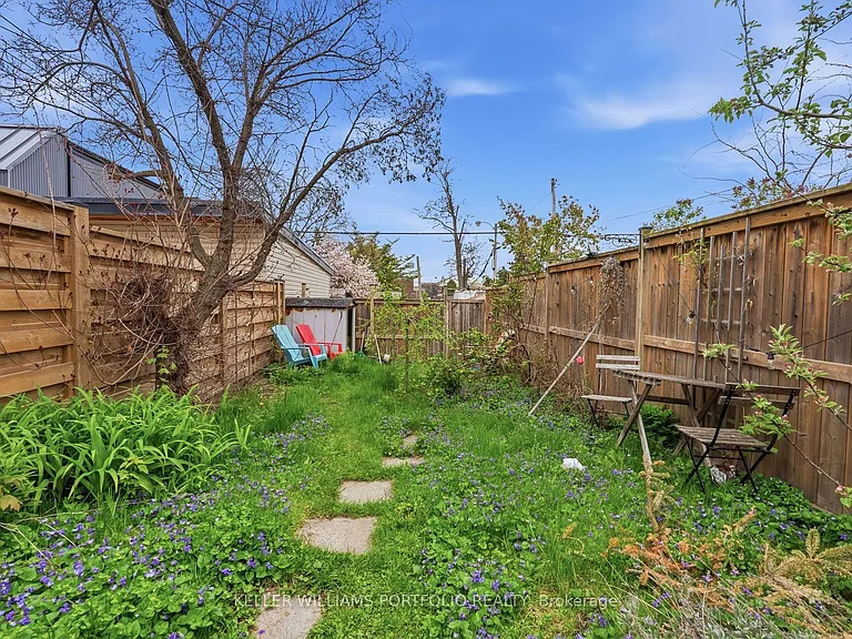 15 Myrtle Ave — Photo 32