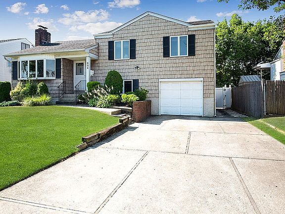 2nd image of 554 Syracuse Ave