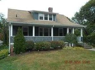 3065 Mendon Rd, Cumberland, RI 02864