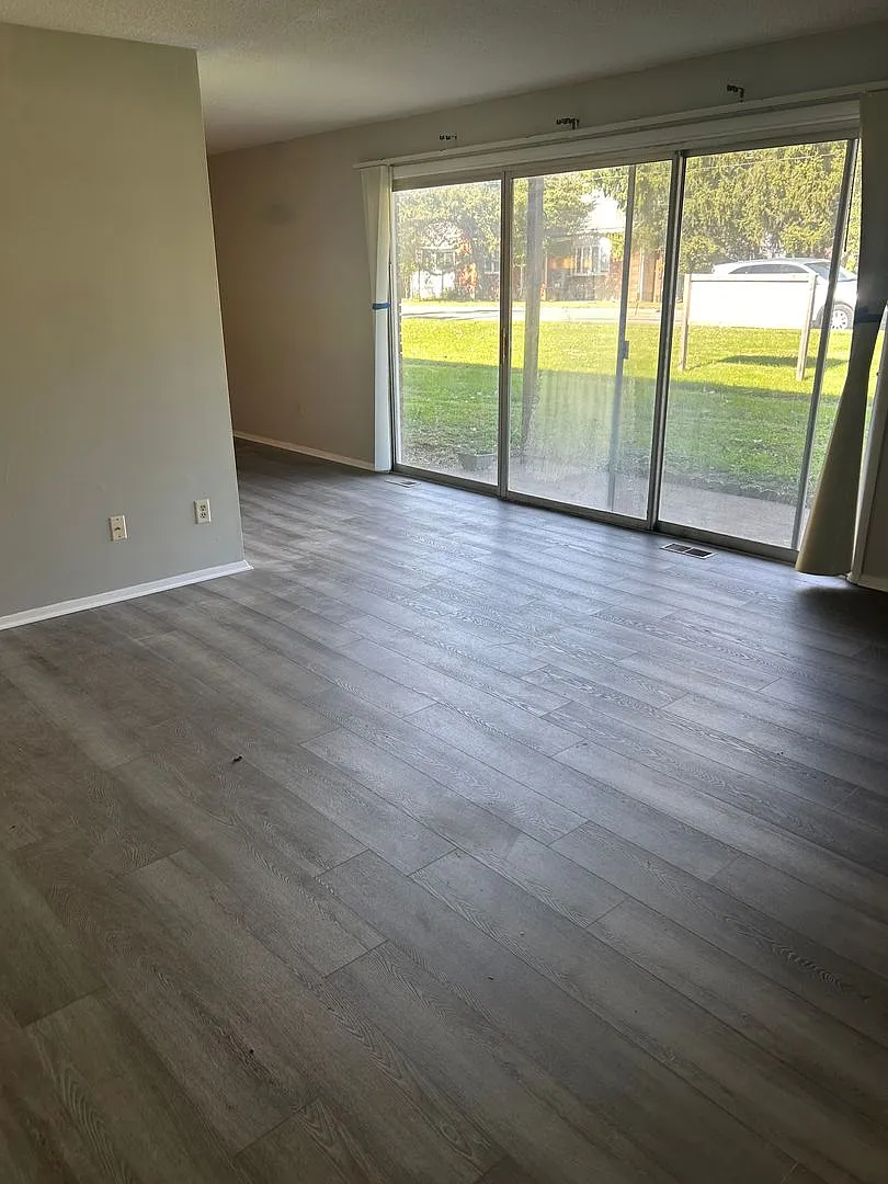 365 W Cook Rd Ranchwood Apartments — Photo 3