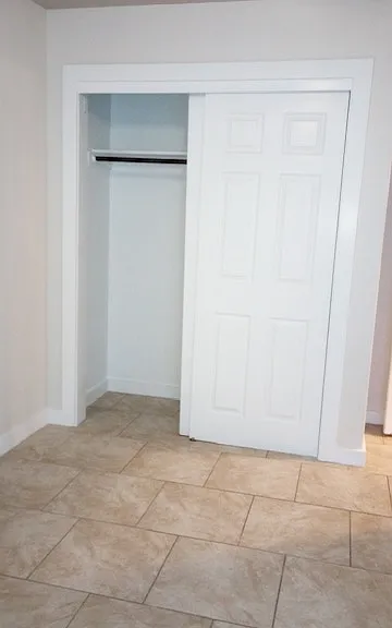 right bedroom closet