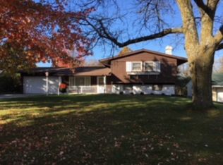 1601 Division St, Decorah, IA 52101