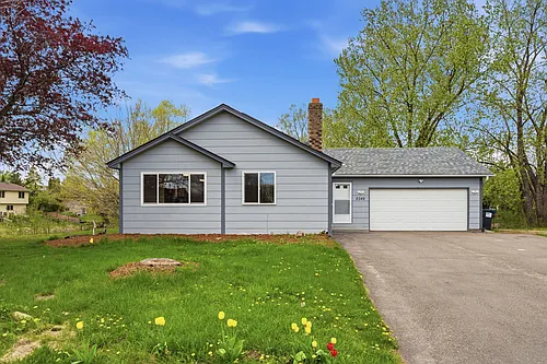8349 Queen Ct N Photo 1