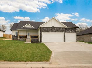 2109 Mason Pl, Ozark, MO 65721