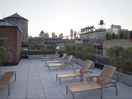 Rented by NY Casa Group | media 29