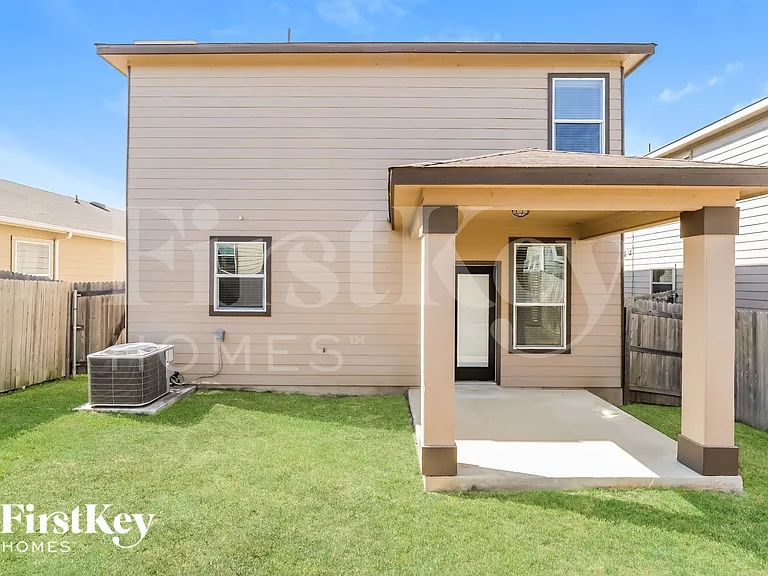 2410 Yaupon Cyn — Photo 16