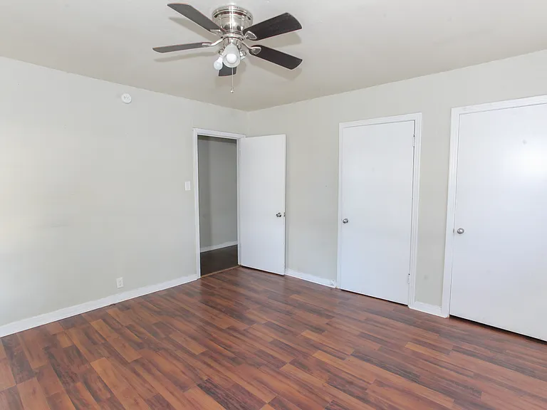 840 Chestnut St — Photo 11