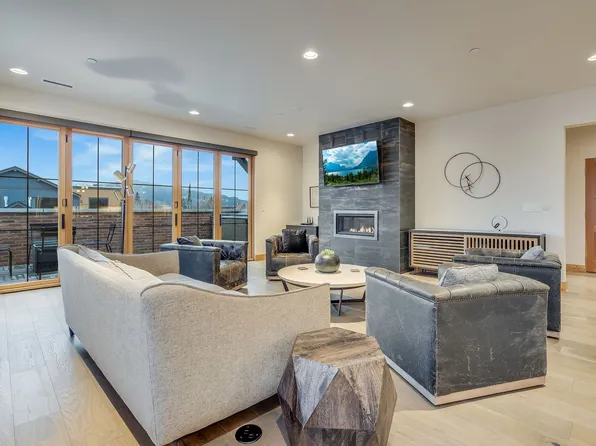 325 Central Ave #301, Whitefish, MT 59937