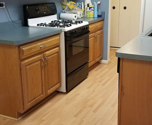 5th image of 502 Redondo Dr APT 401