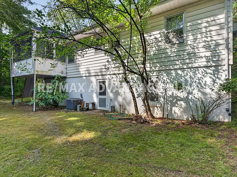 1004 Fourth Avenue Ext — Photo 41