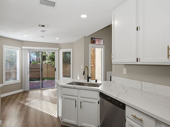 4th image of 9513 Lazy River Dr