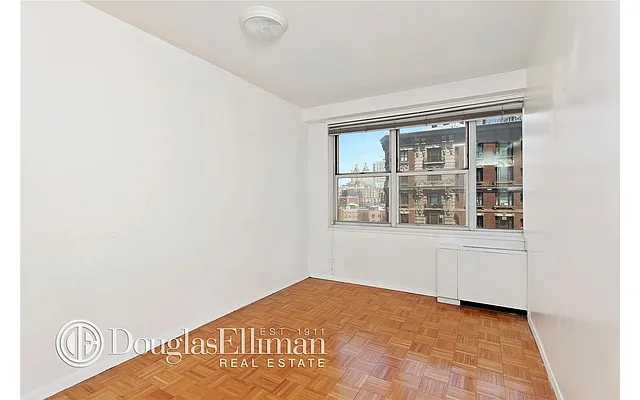 Rented by Douglas Elliman | media 17