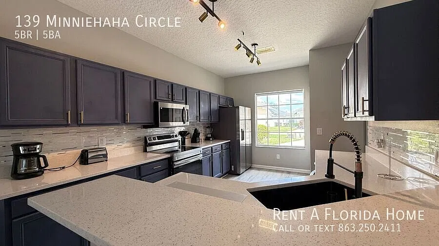 Limited-Time Offer: Sign a lease on or before October 25, 2026, and receive either $250 off the s... — Photo 4