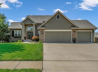 8001 SW 27th Ct, Topeka, KS 66614