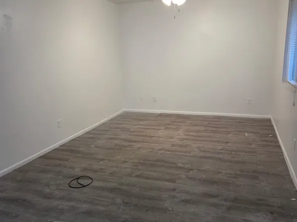 13415 N 21st Pl APT 2, Phoenix, AZ 85022