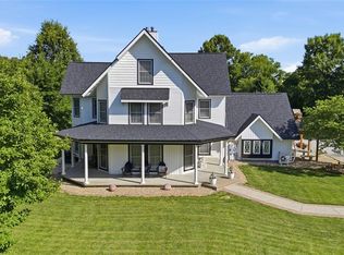 2838 Woodson Dr, Columbia, IL 62236