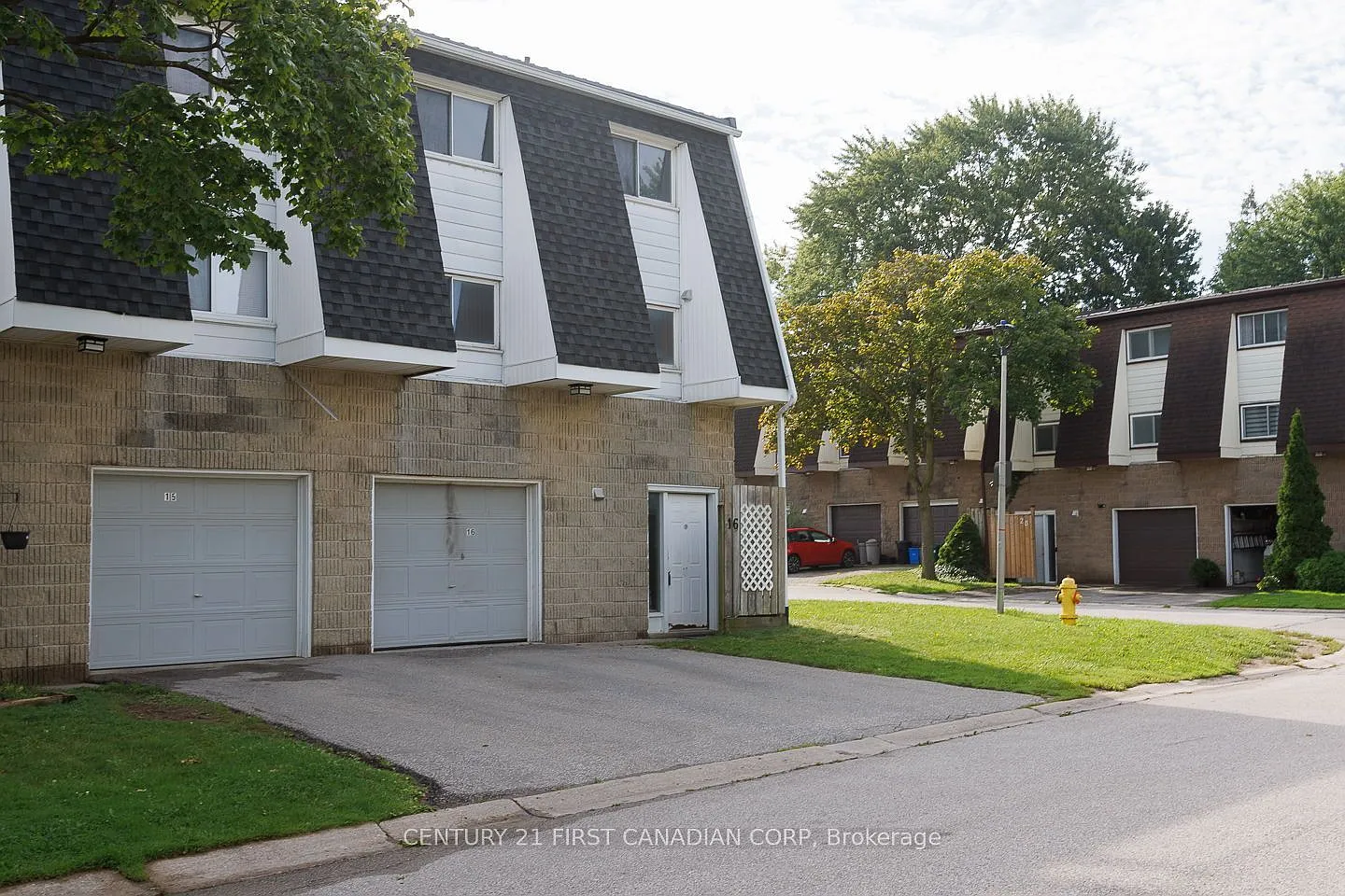 3 bed, $2,200 — Photo 2