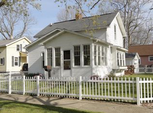 314 E Wheeler St, Three Rivers, MI 49093