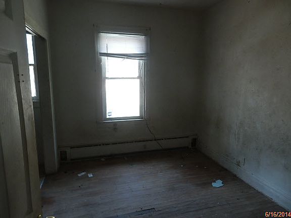 4th image of 1430 Lincoln St