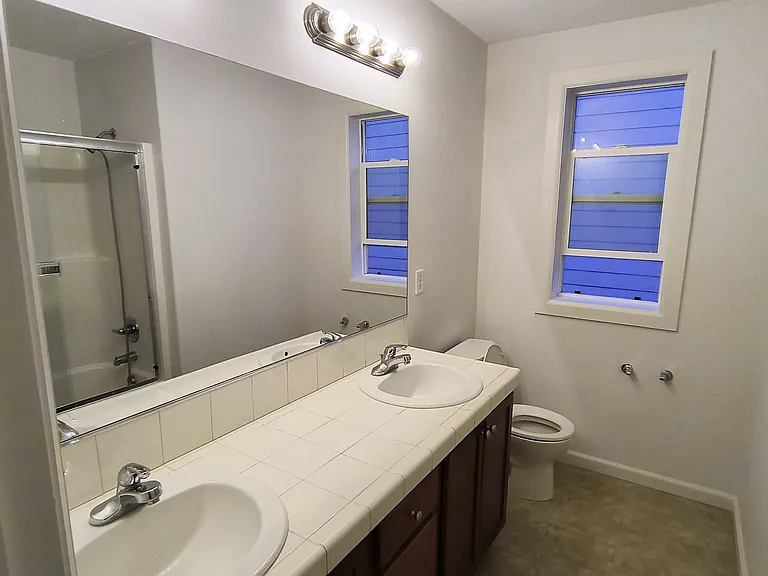 5809 NE 59th Ave — Photo 24