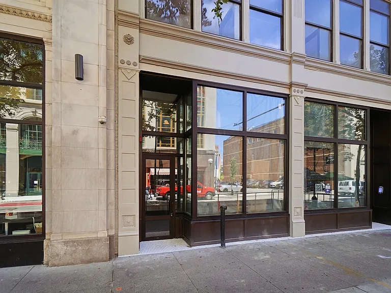907 Main St #9 — Photo 30