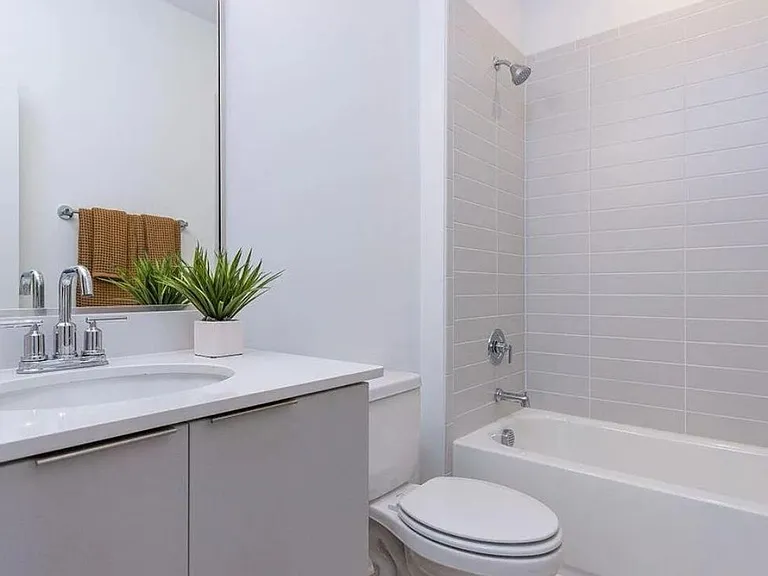 274 Wendover Pkwy — Photo 15