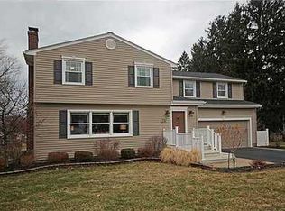 232 Circle Ln, Webster, NY 14580