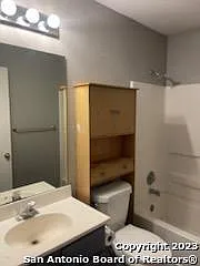 2407 Quail Ridge Dr — Photo 12