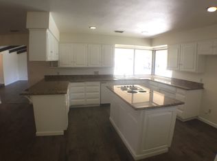 2695 N Douty St, Hanford, CA 93230