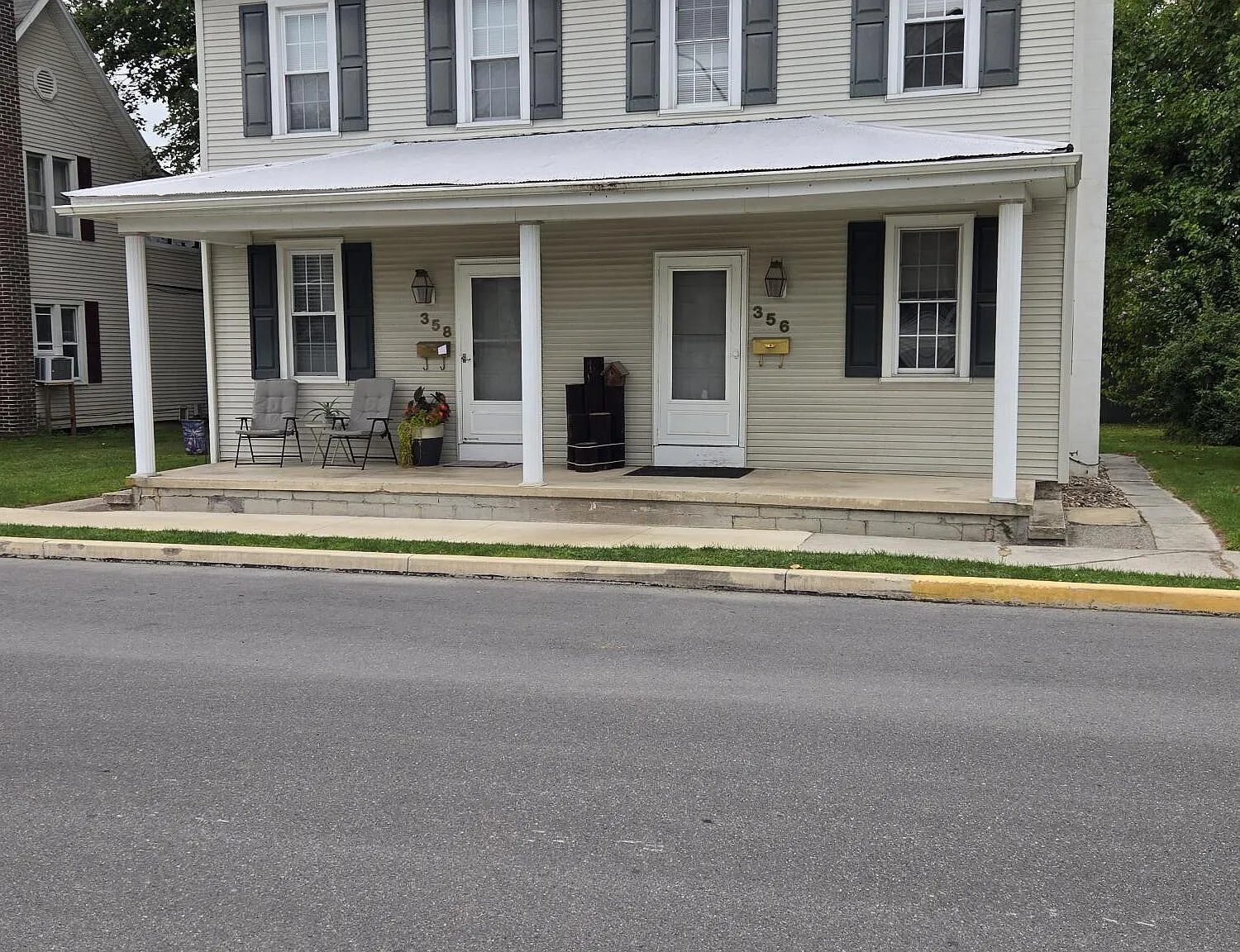 2 bed, 1120 sqft, $1,000 — Photo 1