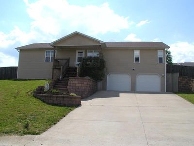 1605 Jon St, West Plains, MO, 65775