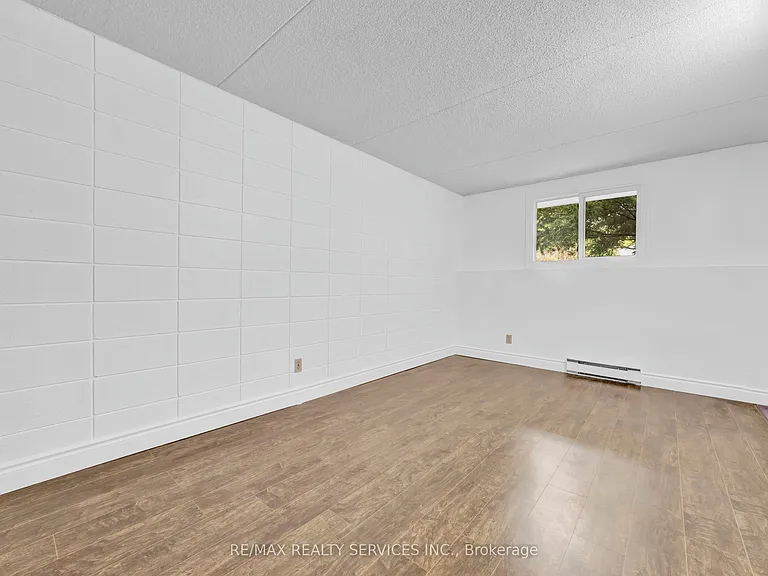 30 Hickory St E #103 — Photo 20