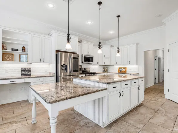 1525 Sabal Palm Dr, Gulf Breeze, FL 32563