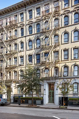 Rented by Compass | media 2