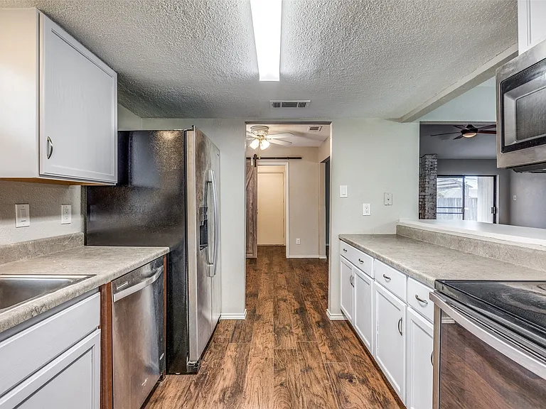 845 Harvest Glen Dr — Photo 6