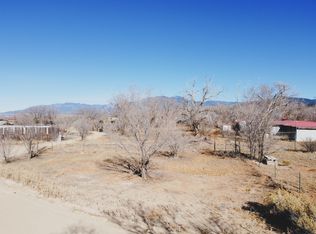 82B El Tros Rd, Ranchos De Taos, NM 87557