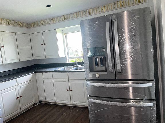 5th image of 4155 Mau Mau Ln #421
