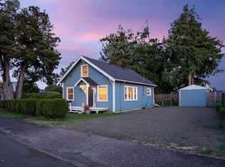 1109 5th St, Tillamook, OR 97141