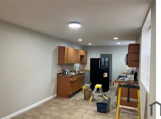 4135 N 8th St, Philadelphia, PA 19140