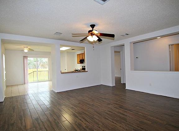 2nd image of 2600 Stapleford Dr