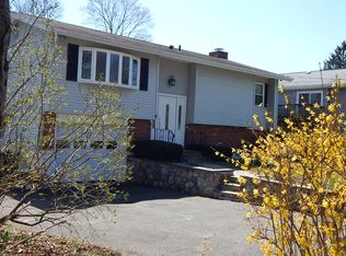 2 Golden Hill Ave, Danbury, CT 06811