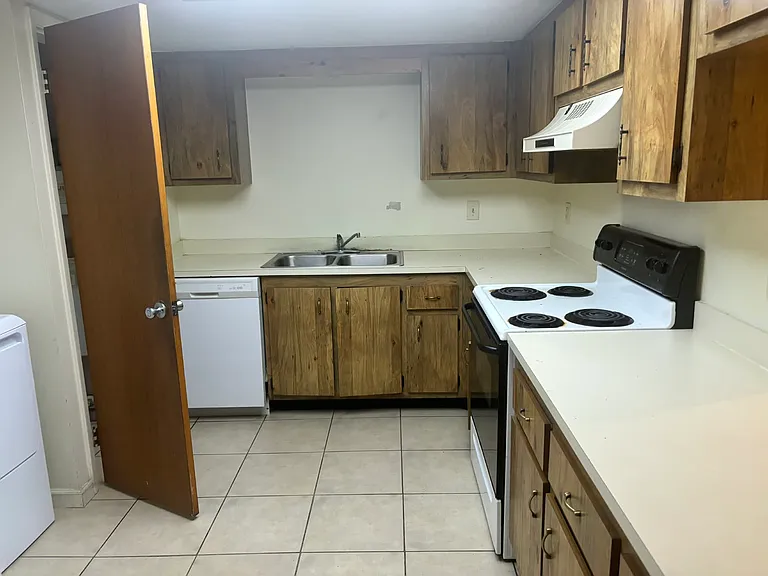 408 Banana Cay Dr #G — Photo 7